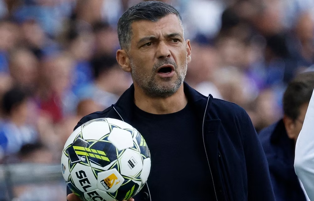 الهلال يقدم عرضا رسميا للمدرب البرتغالي "سيرجيو كونسيساو"