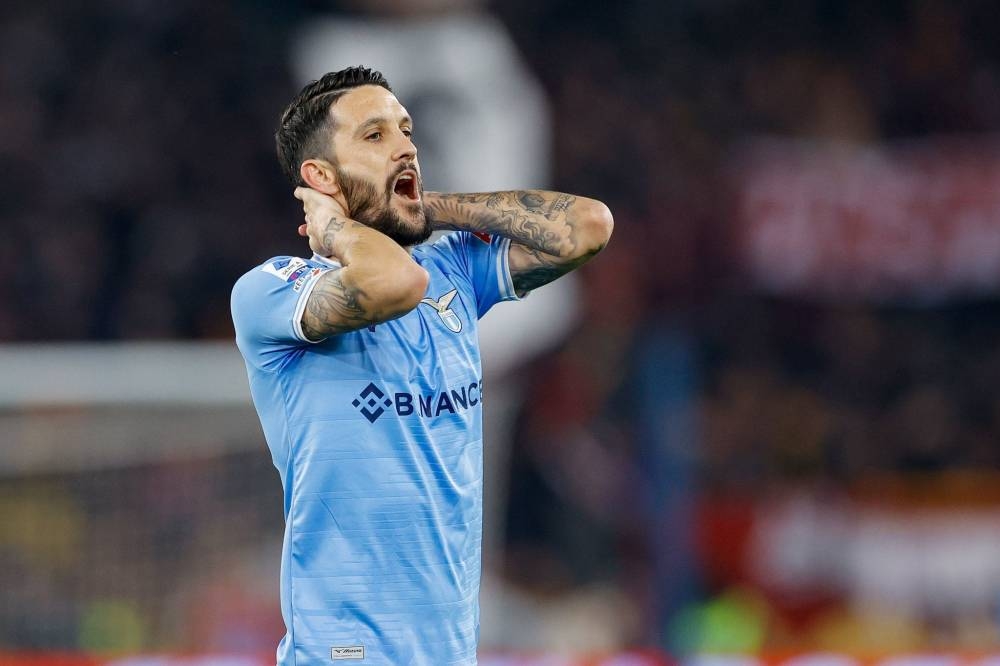 تطورات جديدة بشأن صفقة انتقال لويس ألبيرتو إلى النادي الأهلي