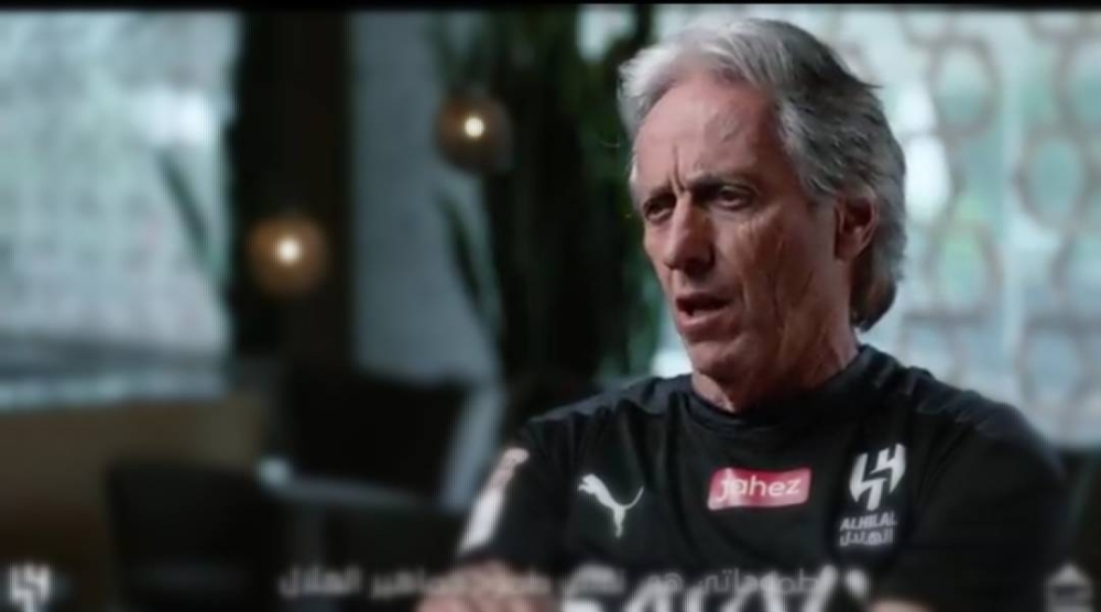 شاهد: جيسوس يكشف عن طموحاته مع الهلال.. ويعد الجمهور بهذا الأمر