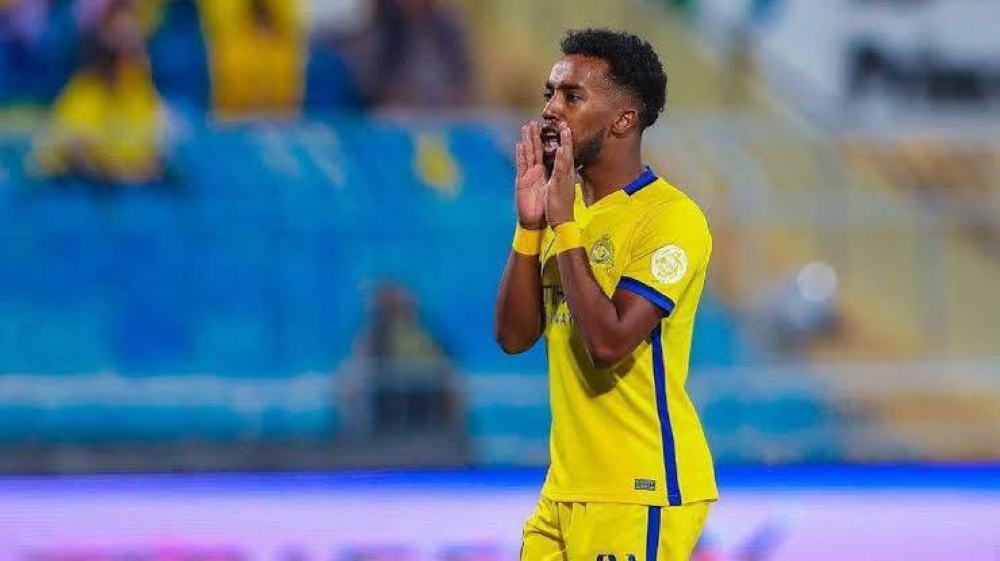 مختار علي يكشف رأيه في الرحيل عن النصر