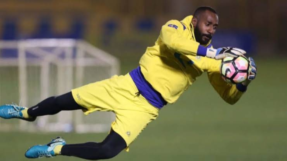 النصر يحدد مصير حارسه وليد عبدالله بقرار حاسم