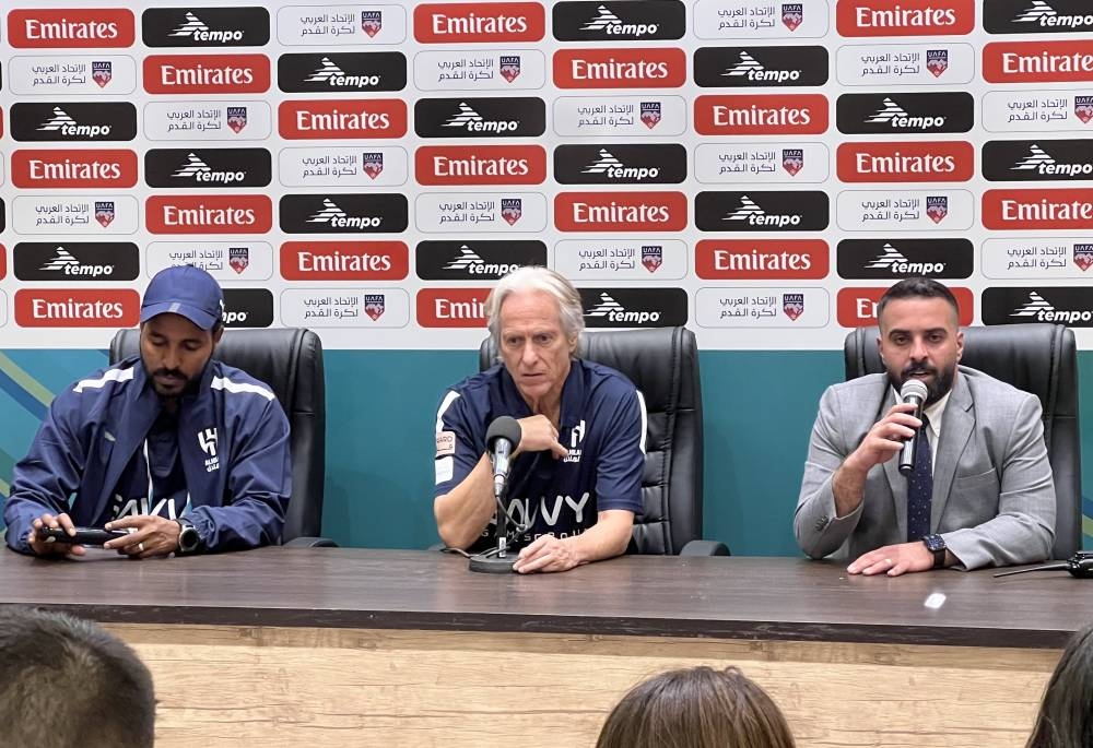 أول تعليق من جيسوس على تعادل الهلال مع أهلي طرابلس. ويكشف ما ينقصه فريقه