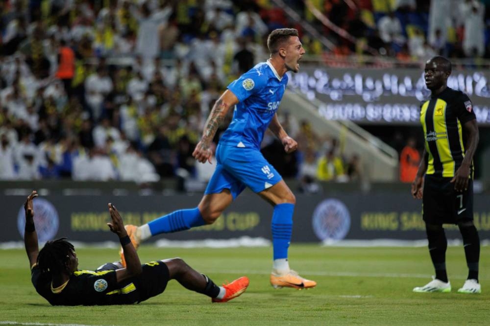 «خبير تحكيمي» يحسم الجدل بشأن صحة هدف الهلال الأول أمام الاتحاد