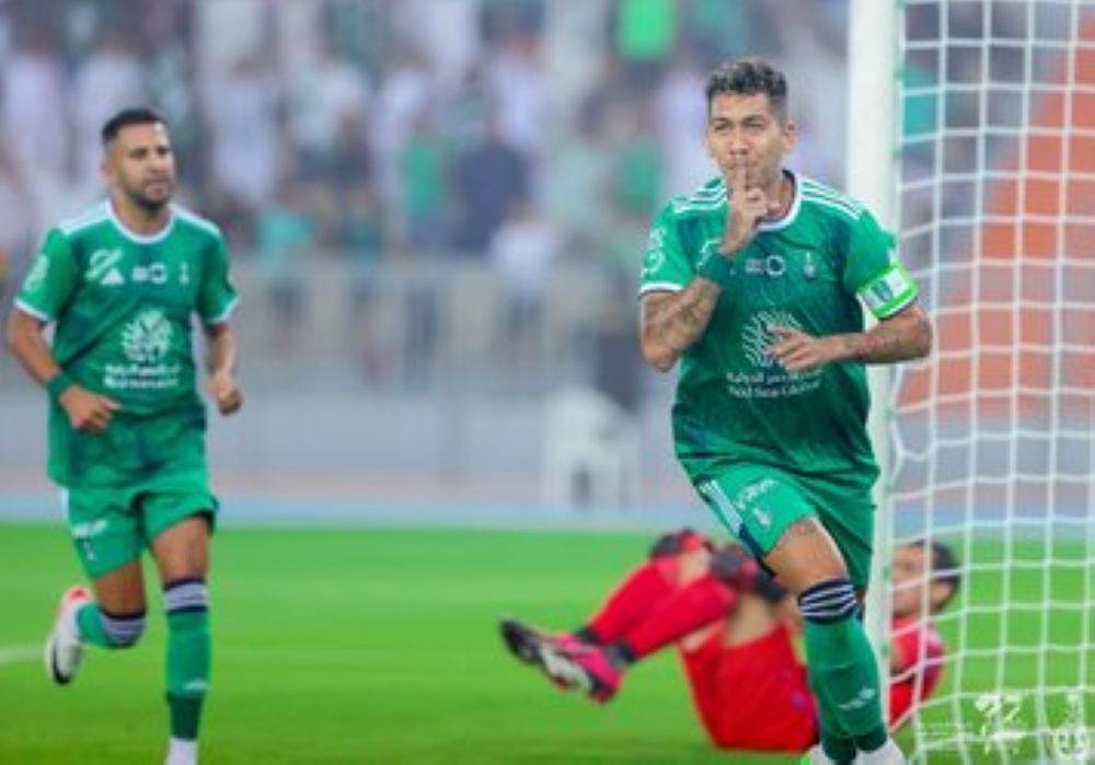شاهد..الأهلي يفوز على الحزم بهاتريك "فيرمينو" في إفتتاحية دوري المحترفين!