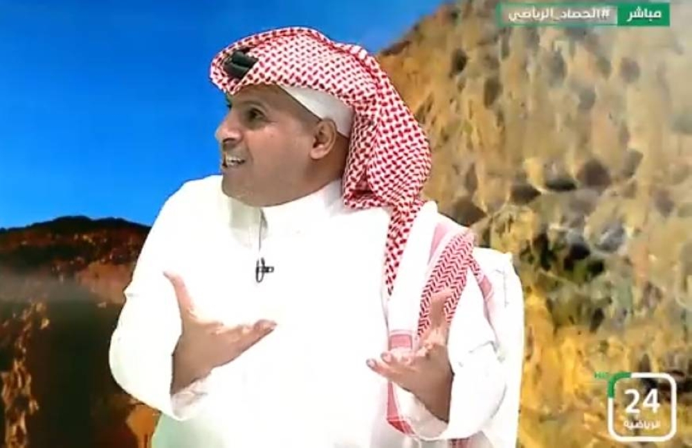 بالفيديو.. الدبيخي يروي تفاصيل حديث مثير جمعه مع شخص بريطاني بشأن رونالدو!