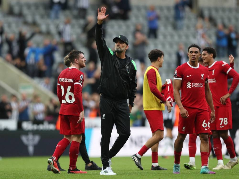 يورجن كلوب يرد على أنباء رحيل محمد صلاح لنادي الاتحاد