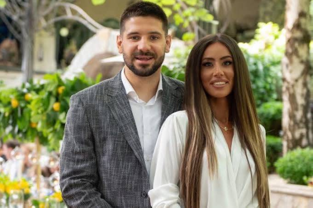 شاهد.. زوجة ميتروفيتش تحتفل بفوز الهلال في الكلاسيكو على الاتحاد