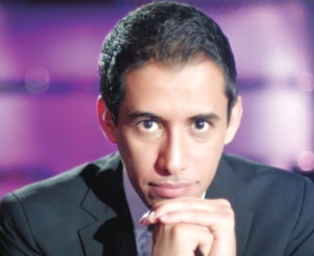 هكذا رد "القوس" على مغرد قال :" الطاقية يعني بقالك كذا بتضغطنا ولا وشو بالضبط"!