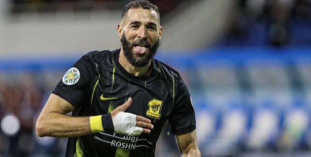 أول رد فعل من كريم بنزيما بعد شائعات تمرده على الاتحاد!