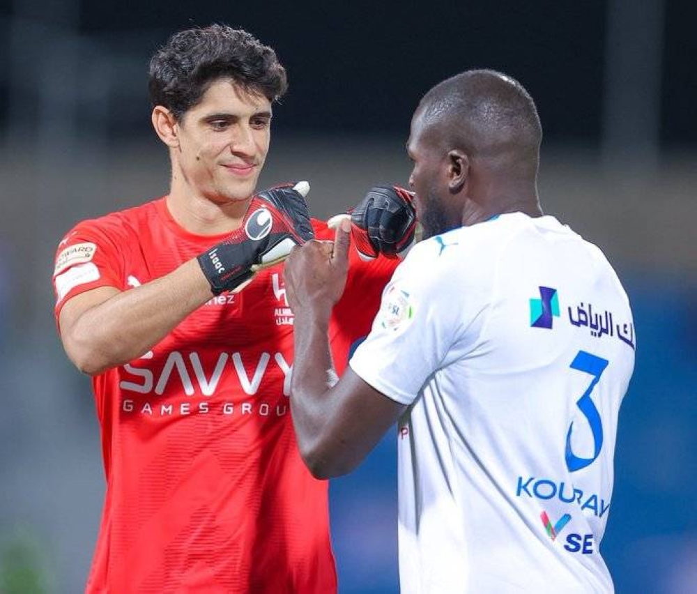 الكشف عن تفاصيل إصابة حارس الهلال ياسين بونو 