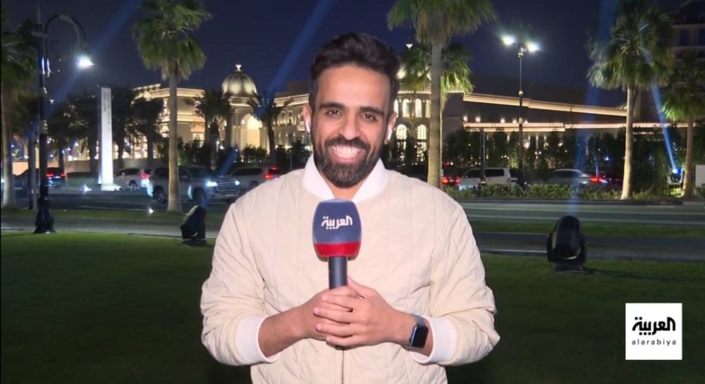 شاهد.. بتال القوس يمازح مراسل العربية بالدوحة: السعودية ما فازت بأي لقب في كل تغطياتك.. والأخير يرد