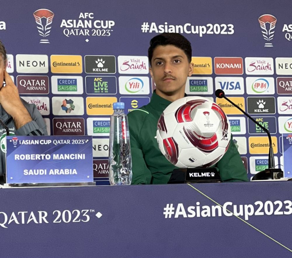 فيديو.. فيصل الغامدي يعلق على مقارنته بـ نواف التمياط !