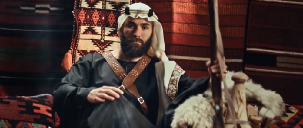 شاهد.. بنزيما ولاعبي الاتحاد بالزي السعودي في ذكرى يوم التأسيس