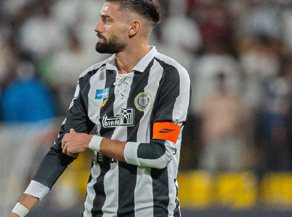 "كاراسكو" يثير قلق الشباب قبل مواجهة النصر