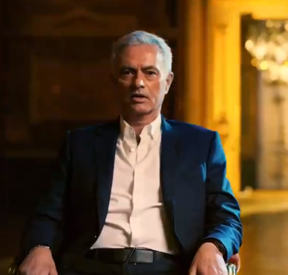 الكشف عن ردة فعل المدرب البرتغالي "مورينيو" بعد وصوله عرض من نادي سعودي !