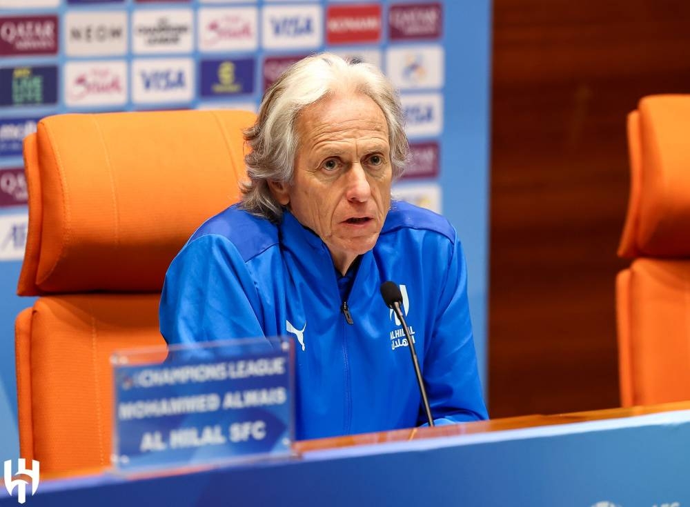 جيسوس مدرب الهلال يتحدى الاتحاد: «جاهزين للفوز بالكلاسيكو»