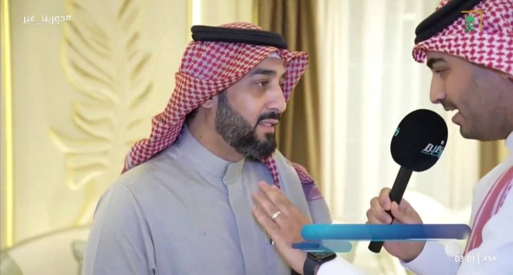 شاهد.. خالد العيسى يحسم الجدل بشأن عرض بنزيما على الأهلي