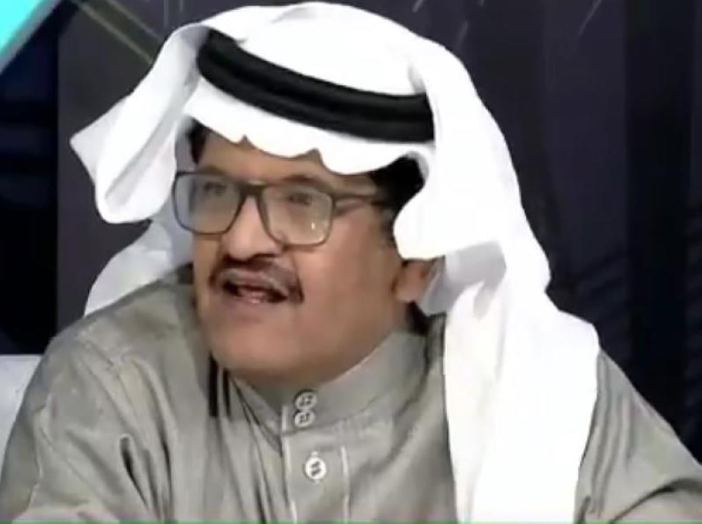 "جستنيه" ينشر تغريدة عن مدرب الهلال "خيسوس"!