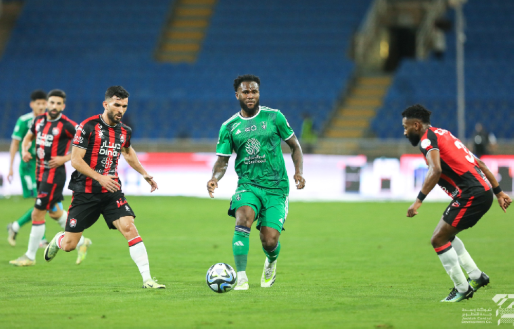 التعادل السلبي يحسم مواجهة "الرائد والأهلي"