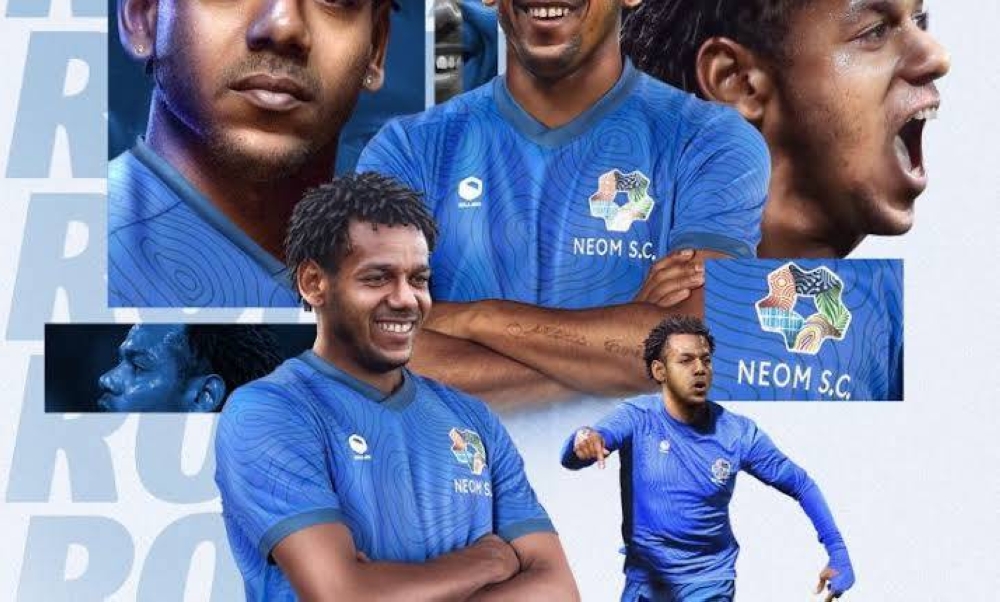 وكيل "رومارينيو" يكشف مفاجأة بشأن عقده مع "نيوم"