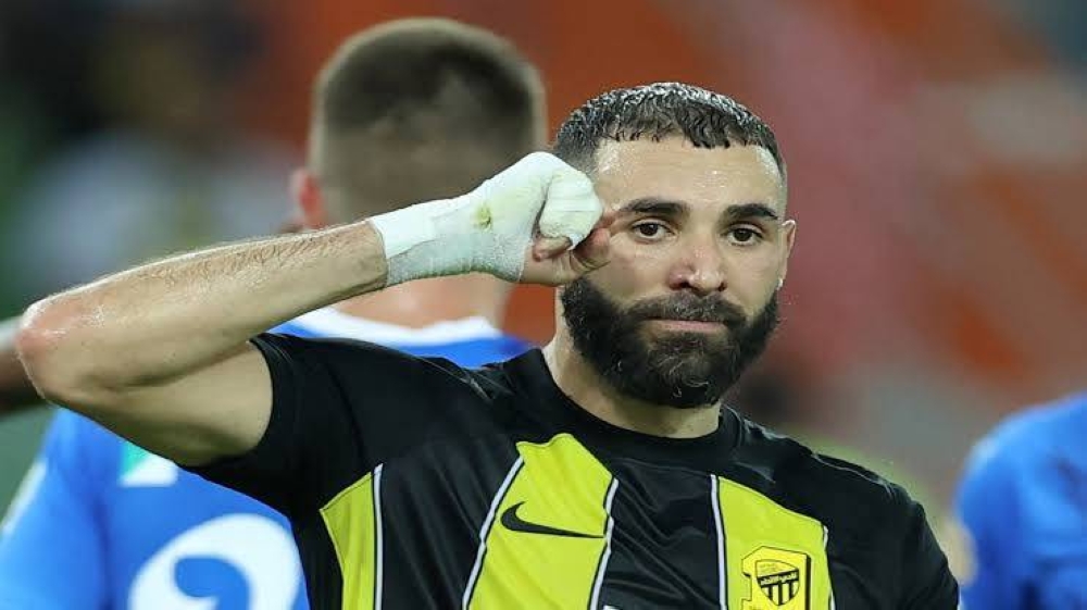 بعد رغبته في الرحيل.. "الاتحاد" يكشف مصير لاعبه كريم بنزيما مع الفريق
