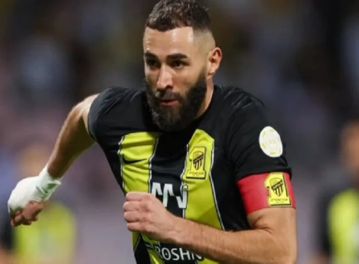 بالأسماء.. بنزيما يرشح 3 لاعبين للانضمام إلى الاتحاد