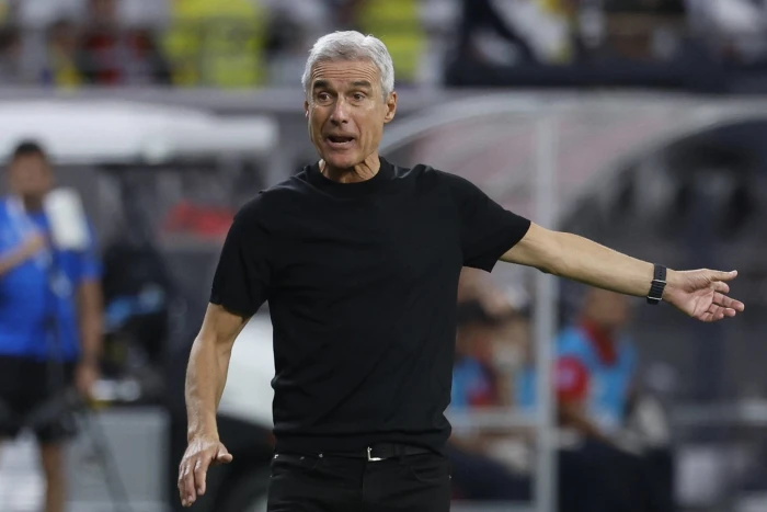 شاهد.. كاسترو يفاجئ لاعبي النصر في معسكر الإعداد: «لم نحقق أول أهدافنا»