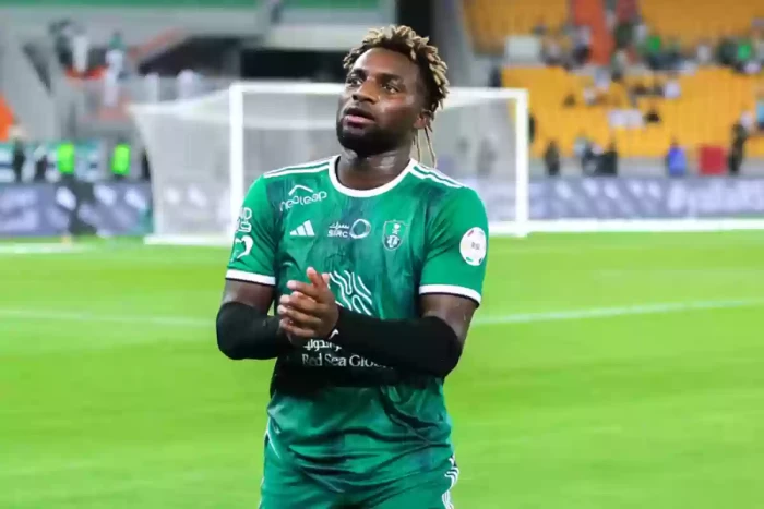 ماكسيمان يفاجئ جماهير الأهلي برسالة مؤثرة بعد رحيله إلى  فنربخشة التركي