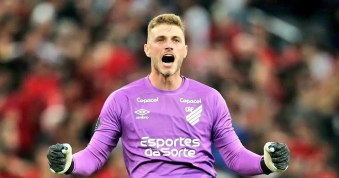 الكشف عن كم دفع النصر للتفوق على الاتحاد في صفقة بينتو؟