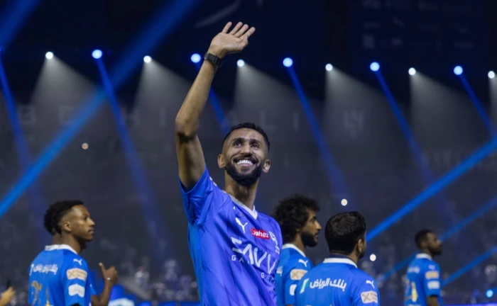 الكشف عن سبب رفض سلمان الفرج عروض أندية روشن للمحترفين