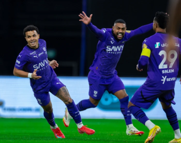 بالفيديو.. الهلال يكتسح الأخدود برباعية نظيفة.. ويحافظ على صدارة الدوري