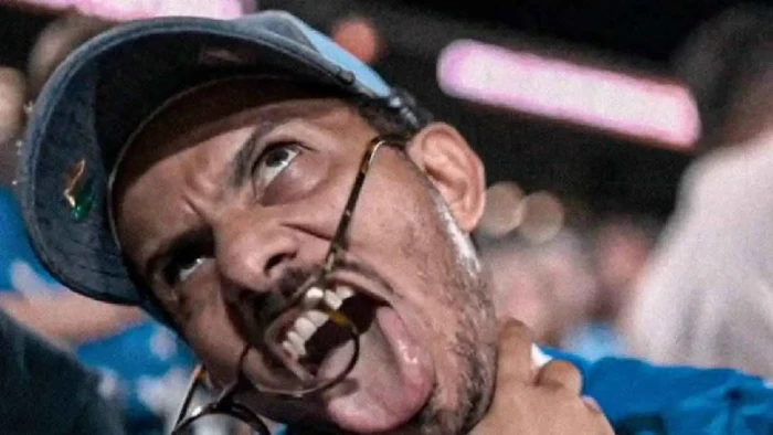 بالفيديو.. رد فعل مشجع هلالي بعد الفوز على السيتي يتحول إلى "تريند" عالمي بالفيديو.. رد فعل مشجع هلالي بعد الفوز على السيتي يتحول إلى "تريند" عالمي