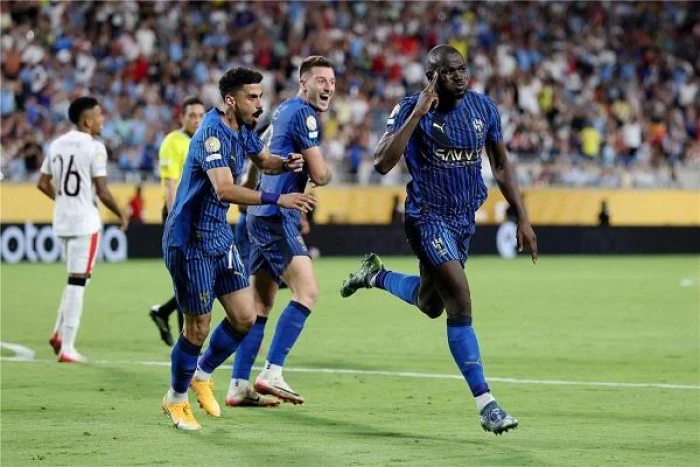 الكشف عن قيمة المكافأة المالية لكل لاعب هلالي بعد الفوز على مانشستر سيتي والتأهل لربع نهائي كأس العالم