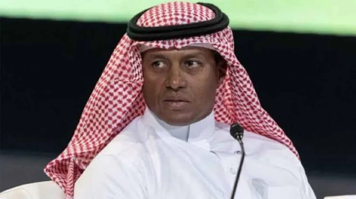 ماجد الجمعان يتلقى عرضًا للانضمام إلى إدارة نادي برشلونة بعد رحيله عن النصر