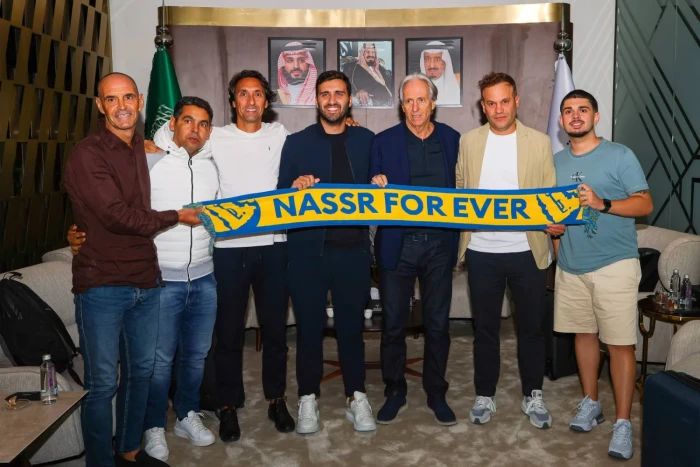 خيسوس يطلب تدعيم 3 مراكز رئيسية في النصر وبديلاً لرونالدو