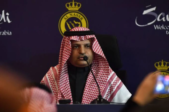 مسلي آل معمر يكشف عقوبة الهلال بعد الانسحاب من السوبر.. ويطرح تساؤل