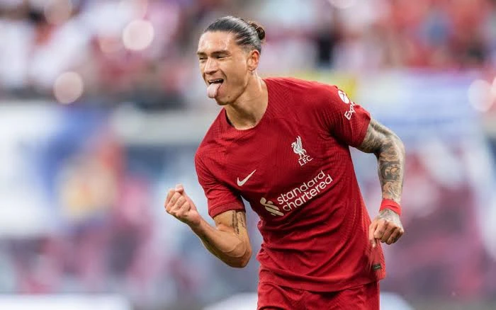 كشف تفاصيل مفاوضات الهلال مع مهاجم ليفربول الإنجليزي داروين نونيز