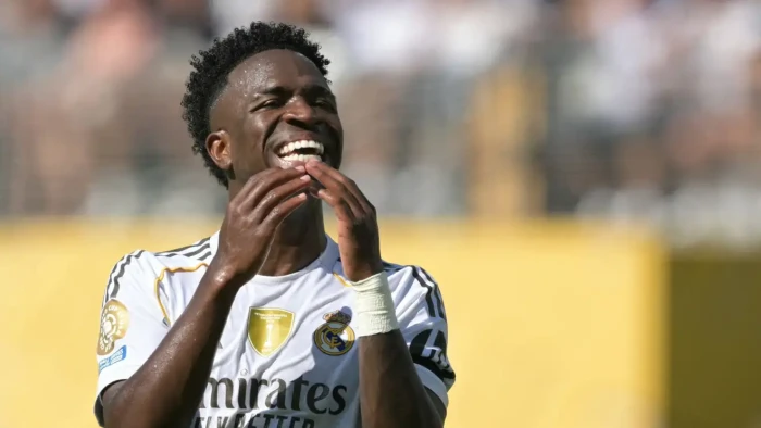 الاتحاد يرد على احتمالية التعاقد مع فينيسيوس لاعب ريال مدريد