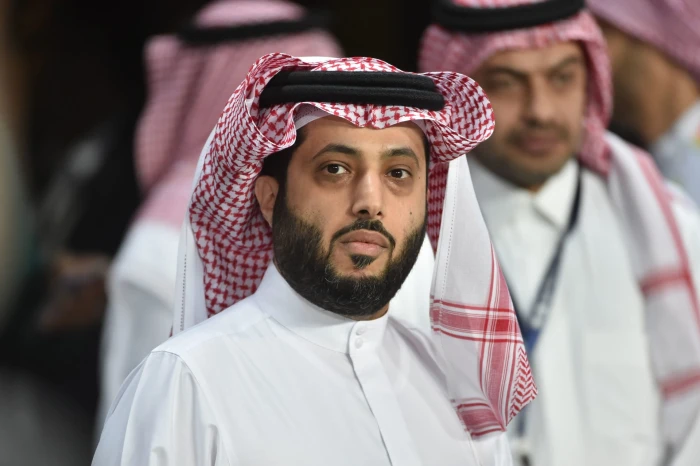 تركي آل الشيخ يفاجئ المتابعين بتعليقه على محمد نجيب