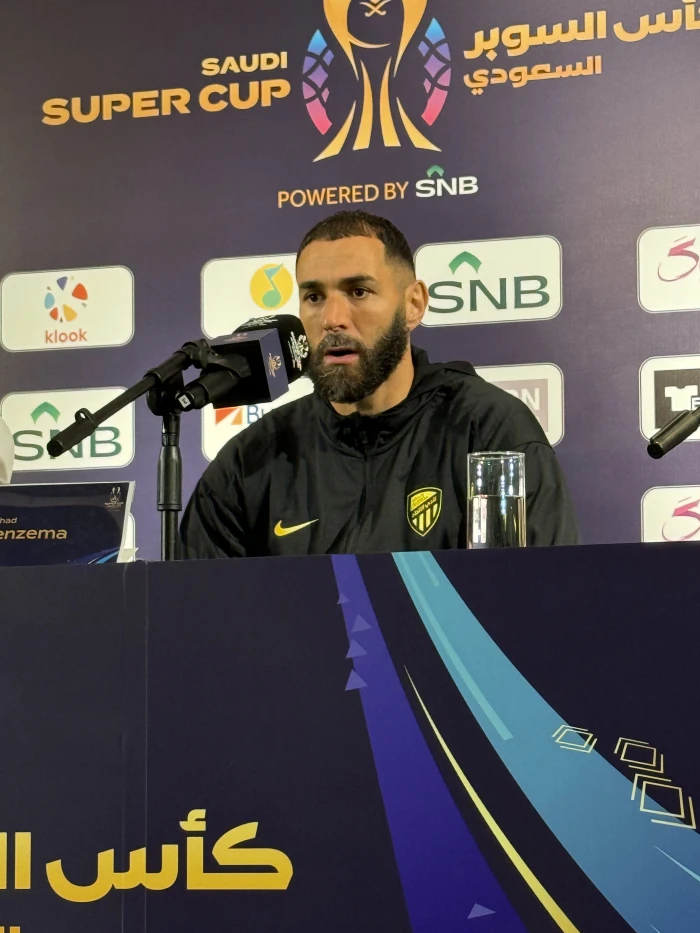 بنزيما يعلق على مباراة النصر والاتحاد:« لن تكون بيني أنا ورونالدو»