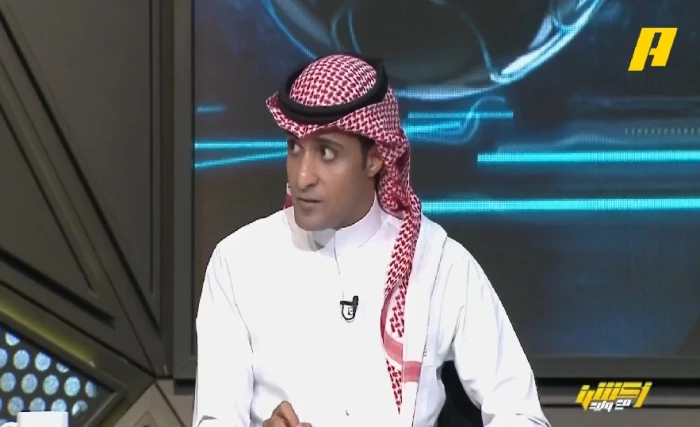 بالفيديو.. مشجع يسأل عماد السالمي عن المرشح الأول للدوري.. ورد مفاجئ من الأخير