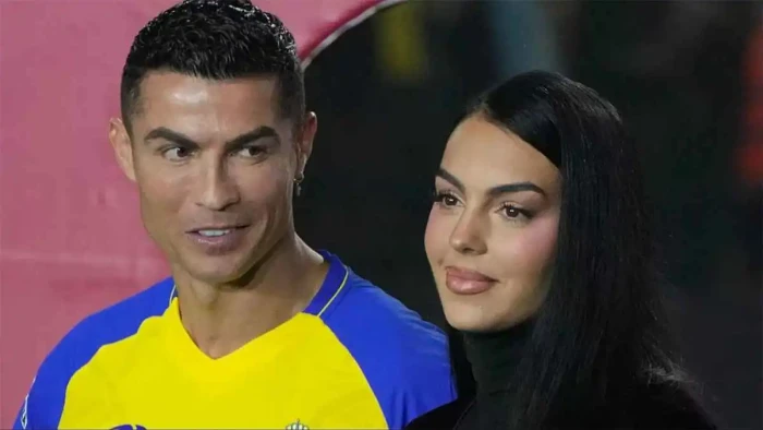 أول ظهور لكريستيانو رونالدو وجورجينا منذ إعلان الخطوبة «صورة»