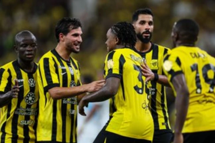 بالفيديو ..الاتحاد يكتسح الفتح برباعية في الدوري