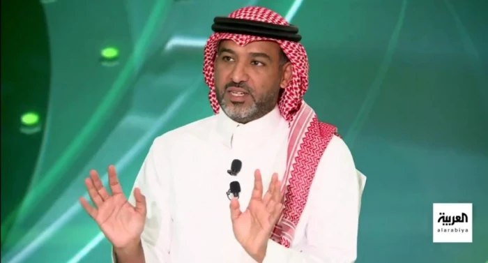 بالفيديو: عبده عطيف يطالب عبدالإله العمري باحترام عقده مع النصر.. ويعلق: يستحق ردة فعل الجمهور الغاضبة ضده