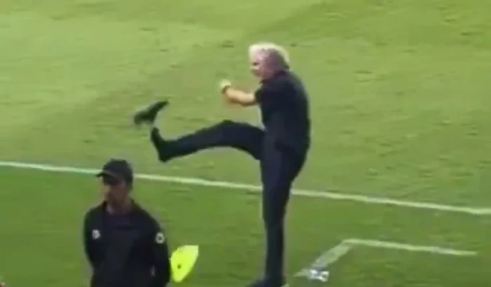 شاهد.. انفعال وغضب جيسوس تجاه جماهير النصر بسبب العمري