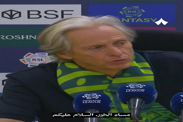 بالفيديو.. جيسوس يدافع عن عبدالإله العمري بعد صافرات الاستهجان خلال مباراة النصر والرياض