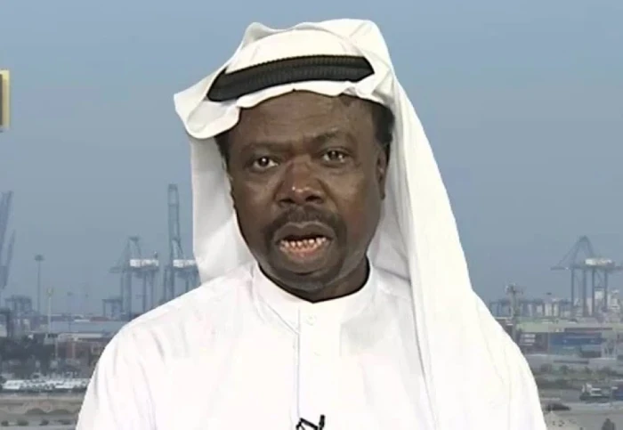 " أبو بكر" يعلق على صورة من مباراة النصر والاتحاد