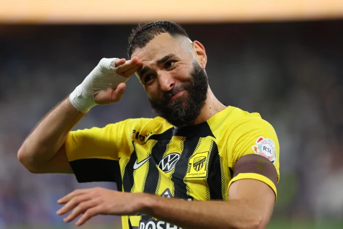 بنزيما يُبلغ إدارة الاتحاد برغبته في عدم تجديد عقده.. والكشف عن التفاصيل!