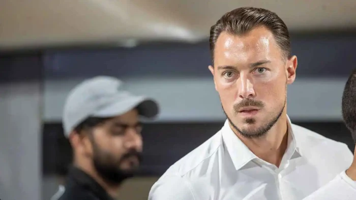 جهزوا هذا اللاعب.. يايسله يوجه طلبًا عاجلاً لأطباء الأهلي