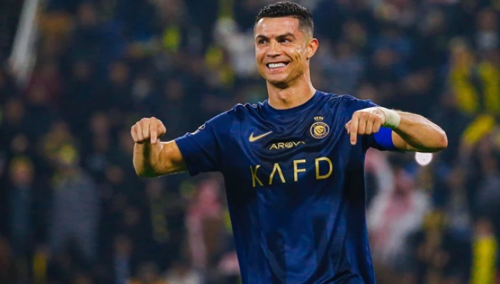 كريستيانو رونالدو يحطم رقماً خرافياً في عالم المال.. تعرف على قيمة ثروته